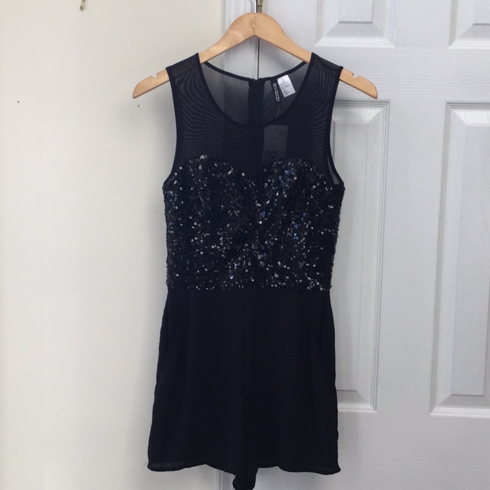NWT H&M Black Sequin Romper (Size 6)
